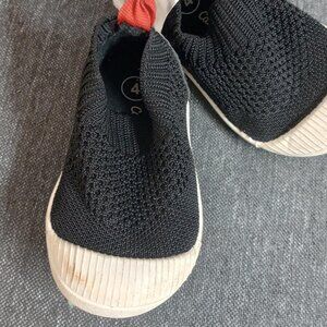 NWT Cat and Jack Black Slip on with round toe Toddler Size 4